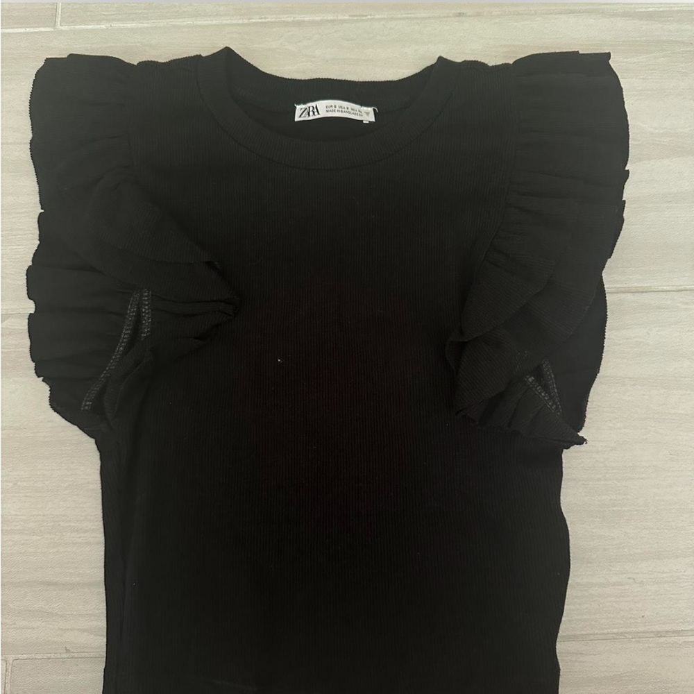 zara ruffled ribbed top